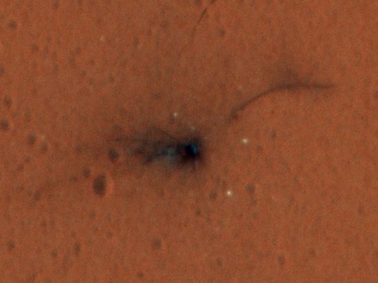 ESA가 공개한 '스키아파렐리'의 잔해. 스키아파렐리는 2016년 10월19일 화성 적도 남쪽 메리디아니 평원에 추락했습니다.[사진=ESA 홈페이지]