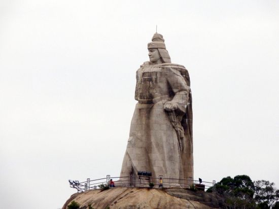 중국 푸젠성 샤먼시에 있는 정성공 석상 모습(사진=위키피디아)