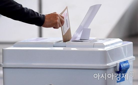 "문재인이 된다" 맞췄던 출구조사, 8연속 적중 나선다