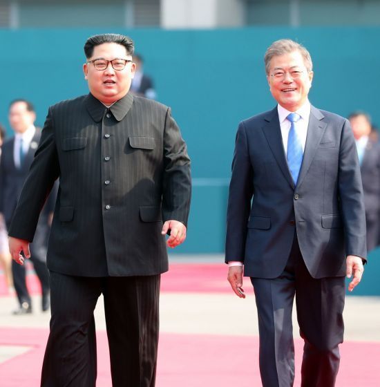 태영호 "남북, 원포인트 판문점 회담 위한 비공개 협상 중"