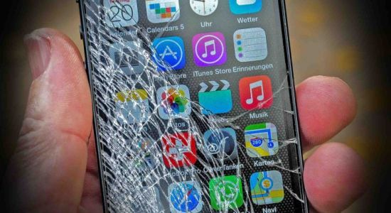 떨어뜨려도 안 깨지는 아이폰…애플의 특허 