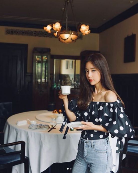 “매일 리즈”…기은세 미모 새삼 화제, 가녀린 어깨선 ‘청순미 뿜뿜’