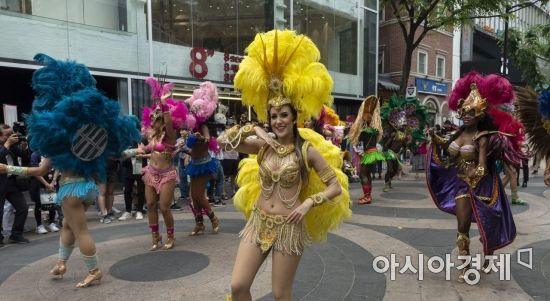 [포토] 뜨거운 여름, 삼바의 유혹
