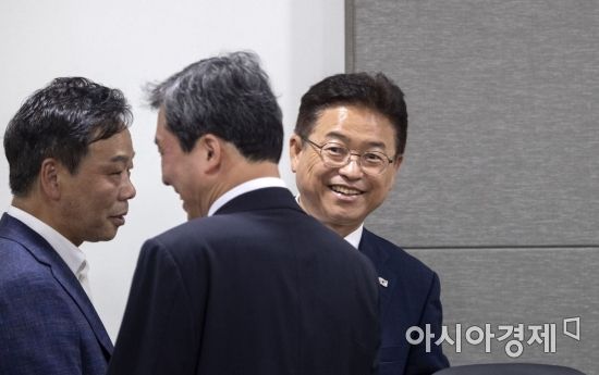 [포토] 한국당에서 웃을수 있는 이철우 당선인