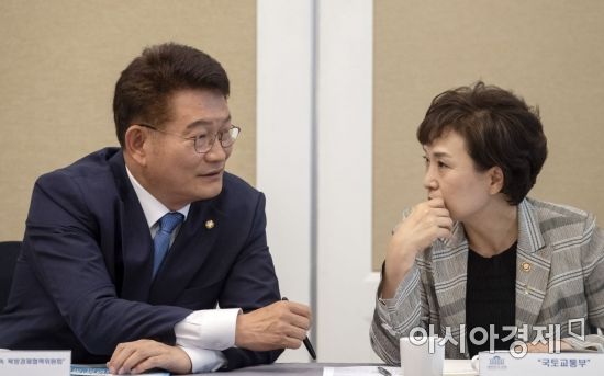 [포토] 신중한 대화