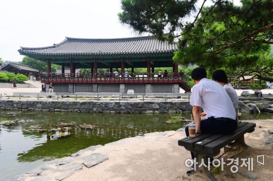 [포토]일과를 잠시 멈추고