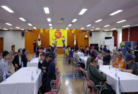 용산구 '구인구직자 만남의 날' 합동행사 개최 