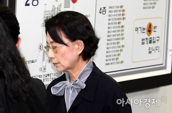 '갑질·폭행' 이명희 지난달 말 재소환…경찰, 혐의 전반 재조사