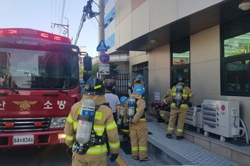 울산 남구 병원 지하연구실서 화재…환자·의료진 70여 명 긴급대피