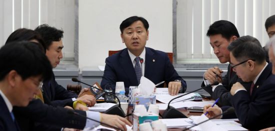 바른미래당, 25일 원내대표 선거…김관영 vs 이언주