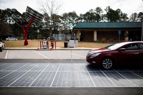 [과학을읽다]②전기 만드는 도로, 한국은?