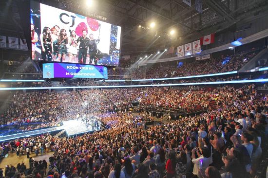 K팝 콘서트에는 양일동안 약 2만4000여명이 모였다.
