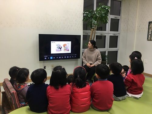 시대적 변화에 걸 맞는 ‘독자적 사고-소통’ 중시…발현적 유아교육의 필요성 