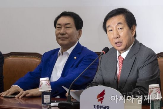 한국당, 운명의 일주일…비대위원장 내주 선임 예정