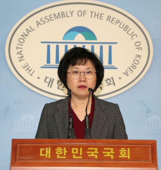 민주당 “박근혜 전 대통령 유죄선고는 인과응보”