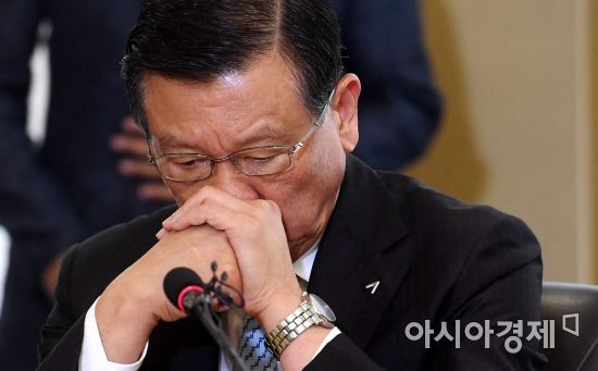  공정위, 아시아나 총수·법인 검찰 고발…과징금 320억