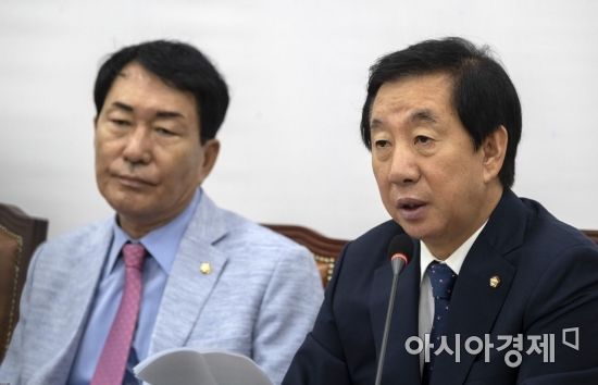 파격이냐 타협이냐…한국당, 비대위원장 인선임박