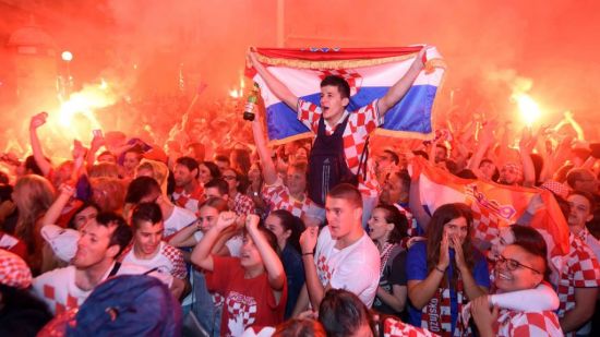 결승 진출이 확정되자 기뻐하는 크로아티아 국민들 [사진=FIFA 공식 블로그]