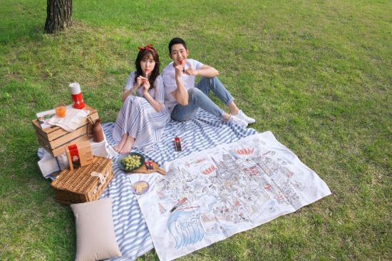 정해인의 여행 필수템 "홍삼정 에브리타임 트래블 에디션"