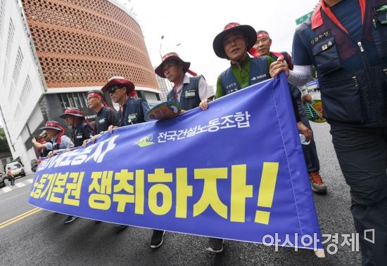 끝나지 않는 '노노(勞勞) 갈등'에 ‘새우등’ 터진 건설업계