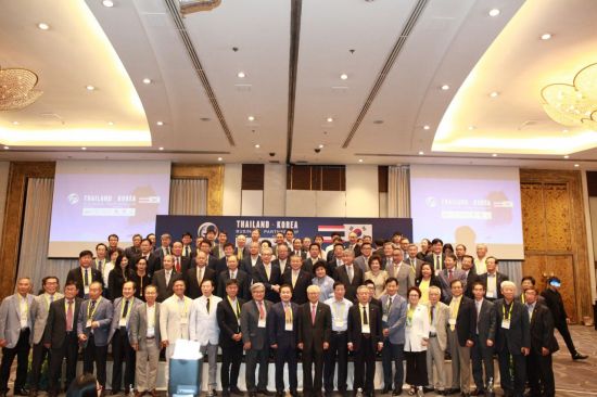 한국수입협회는 12일 태국 방콕에서 한-태국 비즈니스 세미나 및 무역상담회를 개최했다.