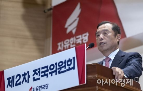 [포토] 자유한국당 비대위원장 맡은 김병준 교수