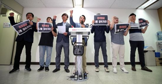 [최저임금 후폭풍]'쉬운 창업'에서 자영업 '무덤'…생사기로 '편의점'