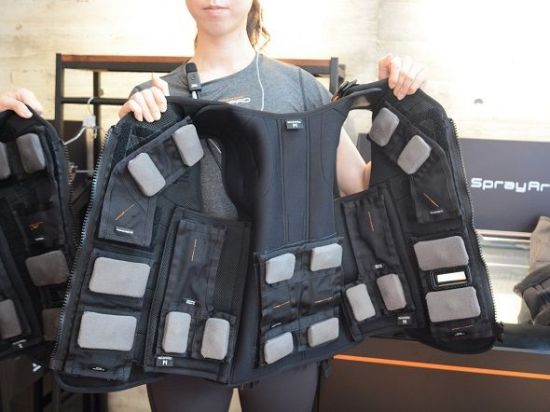 전기자극 수트입고 하루15분 운동으로 몸짱된다