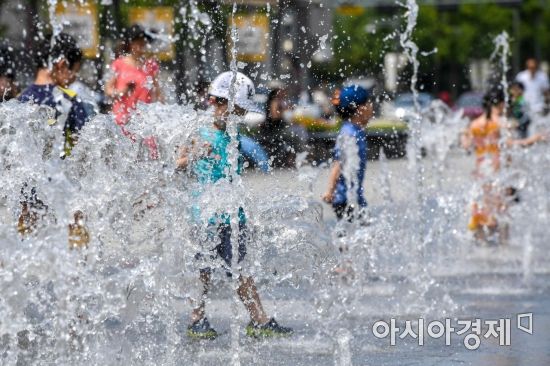 [포토] 폭염엔 역시 물놀이