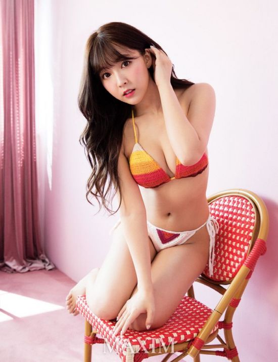 [포토] '日 SKE48 출신' 미카미 유아, 비키니 화보 공개