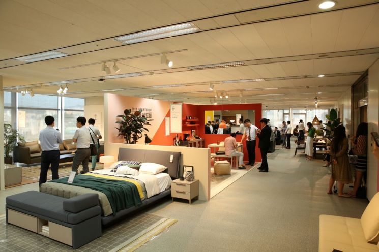 "이젠 침대 '옆에' 물건 담으세요"…한샘, 하반기 신상품 발표