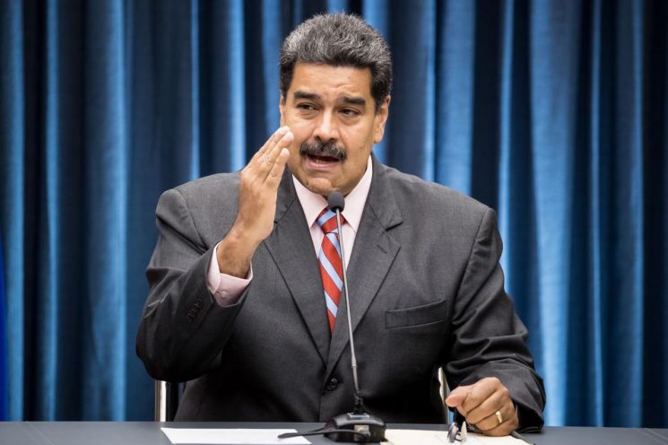 '폭발물 드론 위협'…마두로 베네수엘라 대통령 긴급대피(종합)