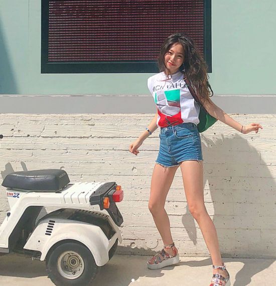 [포토] 황신혜 딸 이진이 '놀라운 비율' 