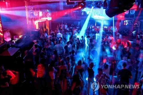 "한국 여성들 예뻐서 찍었다" 클럽서 불법촬영하고 SNS에 올린 중국인 여성