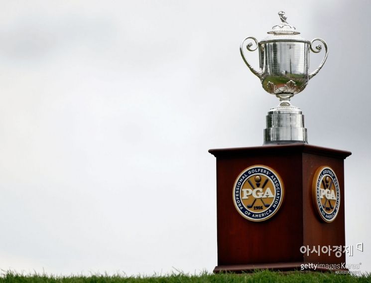 2018시즌 마지막 메이저 PGA챔피언십 우승컵 '워너메이커'