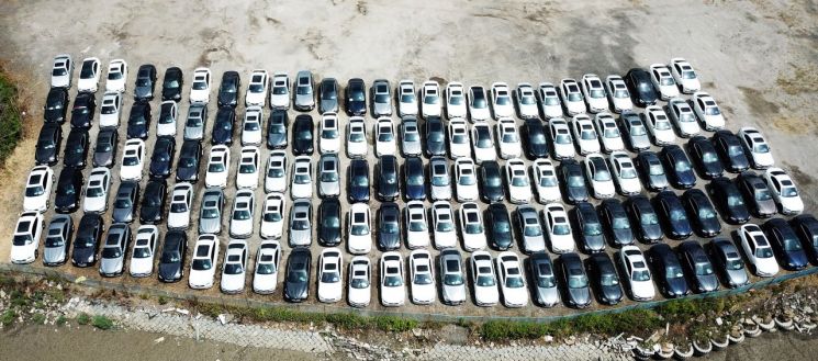 평택으로 이동한 BMW 리콜 차량 [이미지출처=연합뉴스]