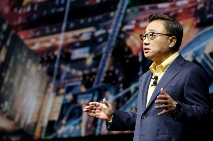 삼성 "내년 폴더블·5G폰으로 기술 혁신 주도할 것"