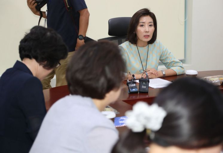 野여성의원들 한목소리 비판…'안희정법' 나오나