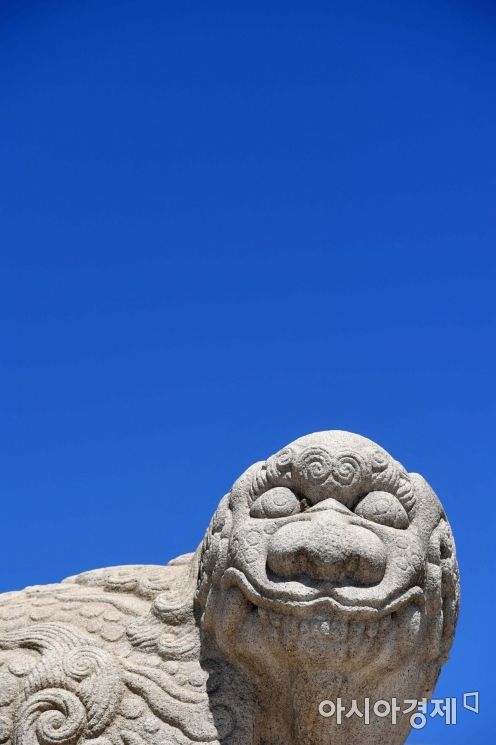 [포토]'오늘 하늘이 가을처럼 좋구나'