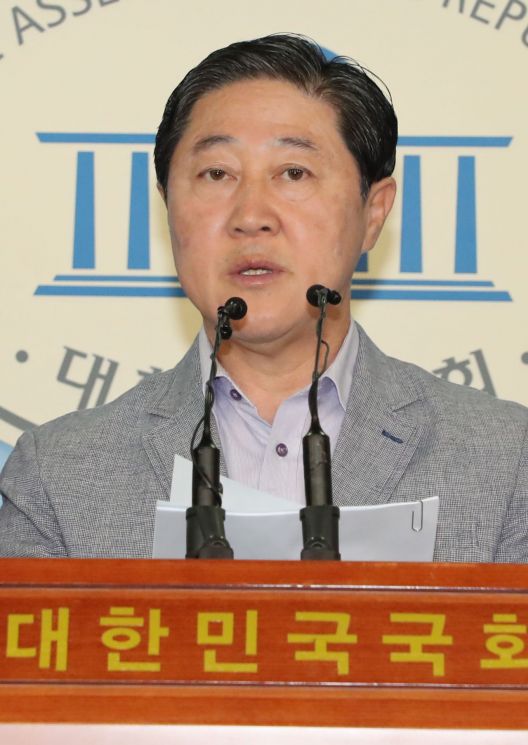유기준 "北석탄, 현금 거래 아닌 '물물교환'…이례적 형태"