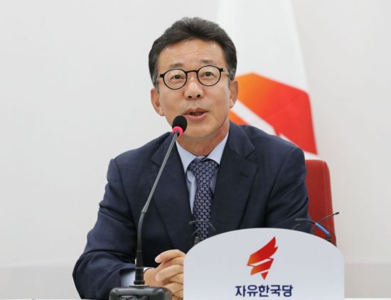 홍철호 "2기 신도시 개발완료율 16%…3시 신도시 조성 성급해"