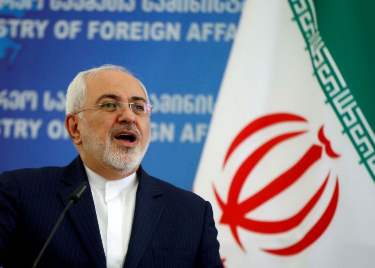 이란 외무장관 "美 제재 중독 걸려…정신 차리고 현실 직시해야"