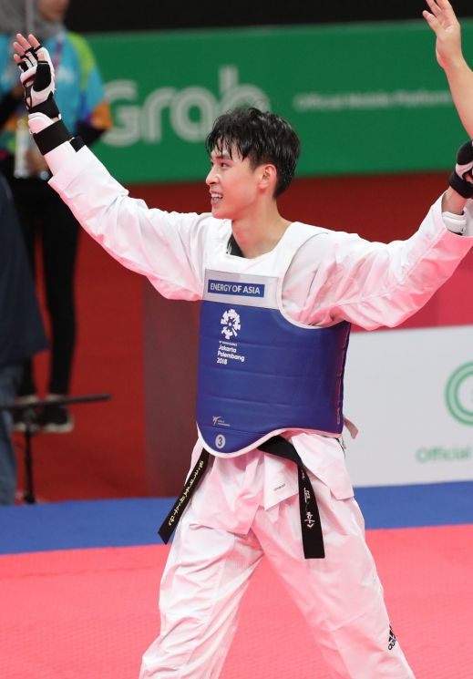김태훈, 태권도 겨루기 첫 금메달…네티즌 "발차기 보고 소름 돋아"