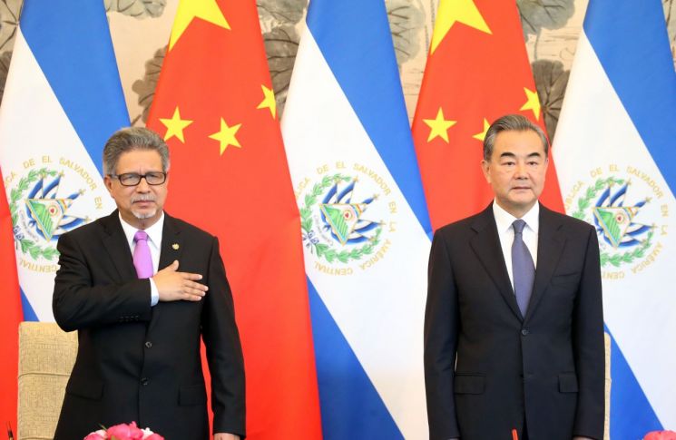 단교 압박 받는 대만…엘살바도르도 중국과 손잡아 