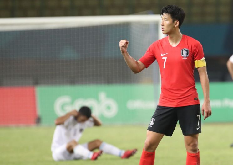 '손흥민 군대가나' 외신도 주목하는 韓日 축구 결승