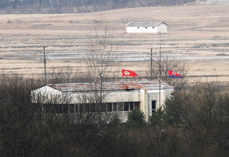 파주 접경지역의 북한 검문소(사진=연합뉴스).