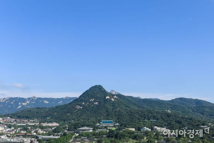 [포토] 비 그친 뒤 파란하늘 드러낸 서울