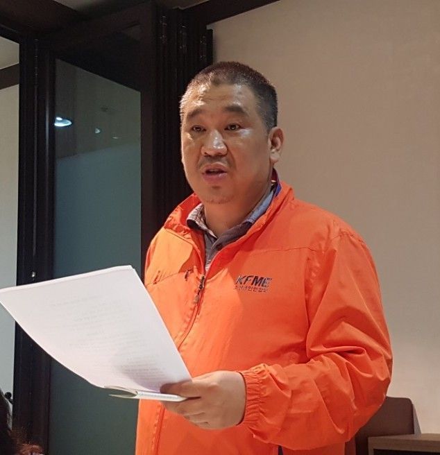 최승재 소상공인연합회장이 5일 서울 여의도 한 중식당에서 열린 기자간담회에서 발언하고 있다.
