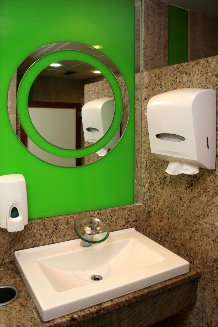 “화장실 손건조기, 세균 확산 위험 5배 높여”
