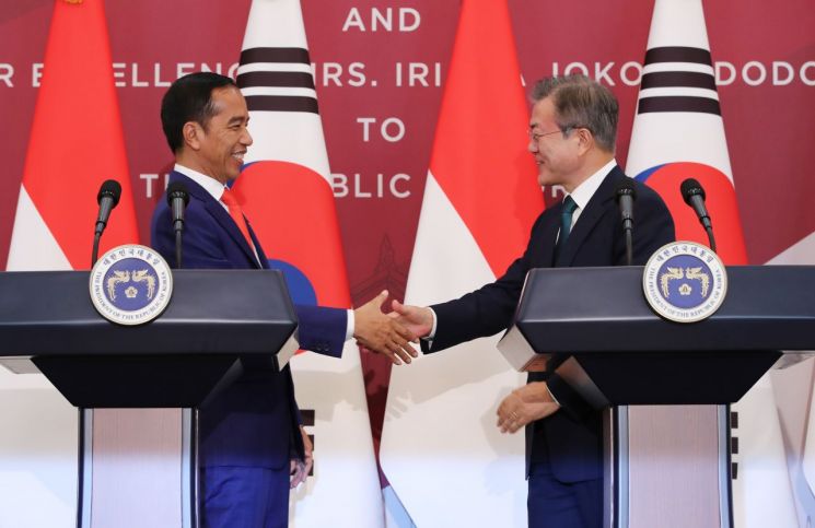 文대통령 "인도네시아 CEPA 서명, 특별 전략적 동반적 관계"